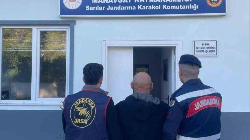 Antalya&rsquo;da son 3 g&uuml;nde 189 aranan ş&uuml;pheli yakalandı