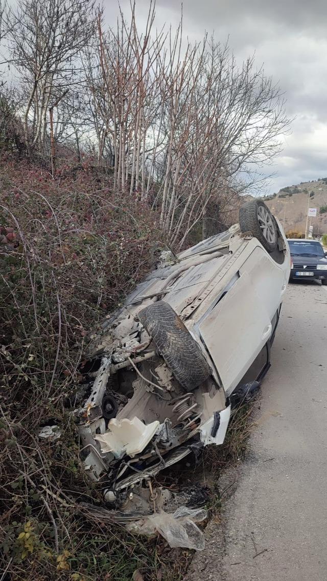 Otomobil takla attı: 1 yaralı 1