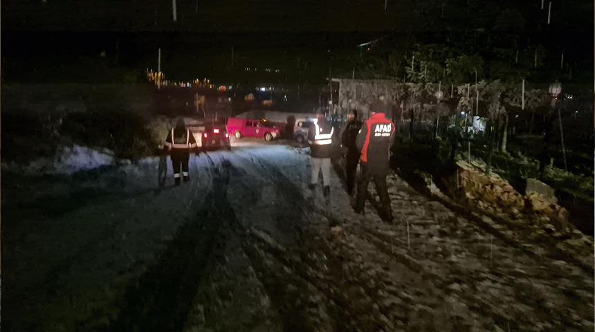 Kiralık ev ararken mahsur kaldılar: 2 ay &ouml;nce gelmişlerdi