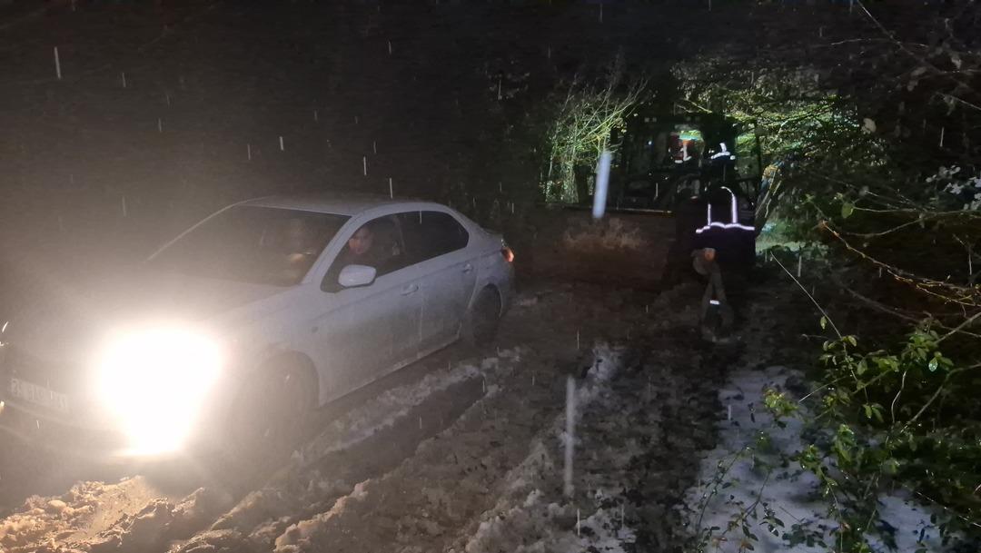 Kiralık ev ararken mahsur kaldılar: 2 ay &ouml;nce gelmişlerdi 3