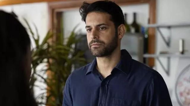 Yiğit Dikmen ve Elif Tezcan sessiz sedasız evlendi! 