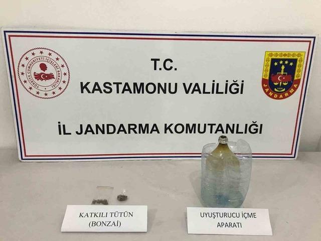 Kastamonu&rsquo;da uyuşturucu operasyonu:  6 g&ouml;zaltı 1