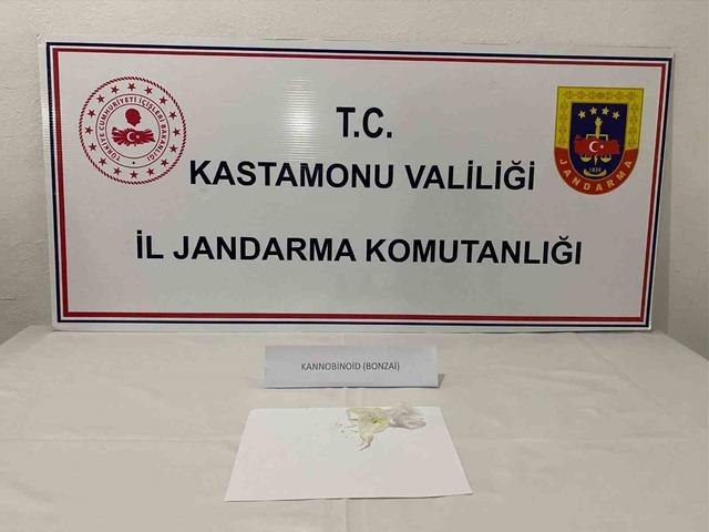 Kastamonu&rsquo;da uyuşturucu operasyonu:  6 g&ouml;zaltı 2