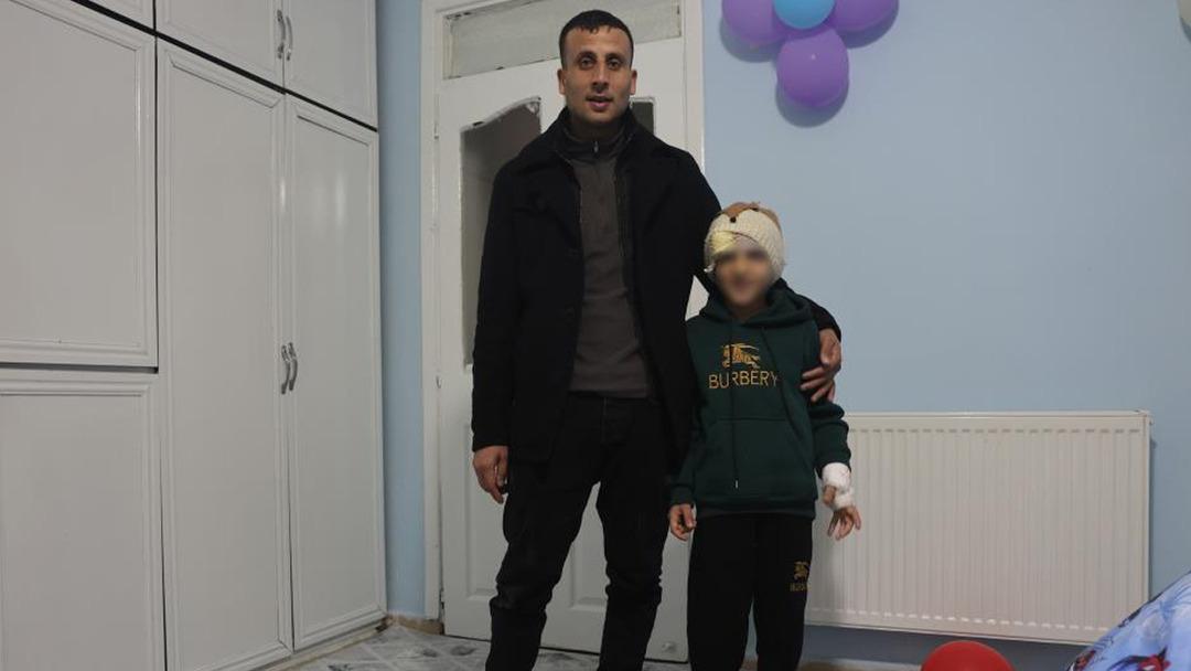 Dayısı tarafından diri diri toprağa gömülmüştü! Küçük çocuk dehşeti anlattı: "Toprak ve kayanın altında 3 gün gece hiç uyuyamadım, Allah a dua ettim" 4