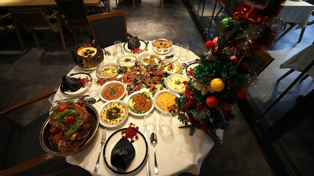 Yılbaşı gecesi bu ger&ccedil;eği g&ouml;z ardı etmeyin! Yılbaşı sofrasında yasak yok mu?  1