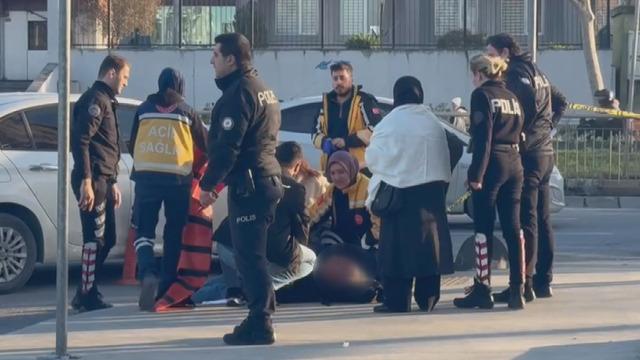 Sultangazi'de dehşet! Takip ettiği çocuğa ateş etti, yolda yürüyen kişiyi vurdu!