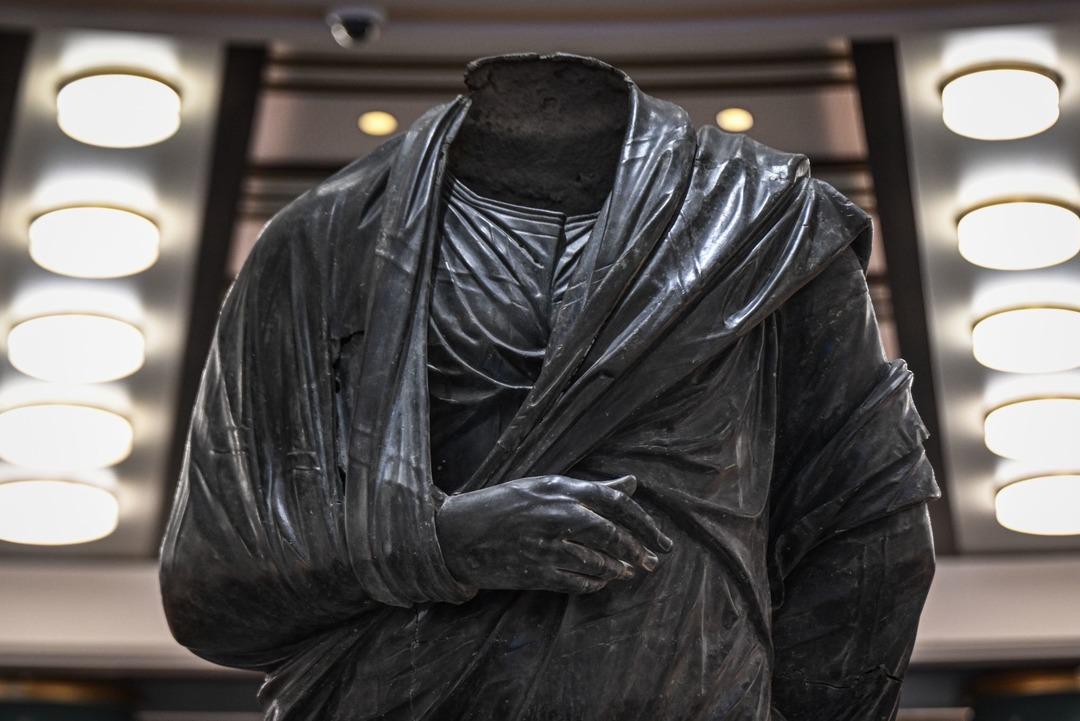 K&uuml;lt&uuml;rel mirasta rekor başarı: Bug&uuml;ne kadar 13 bin 448 eser yurtdışından T&uuml;rkiye&rsquo;ye iade edildi 9