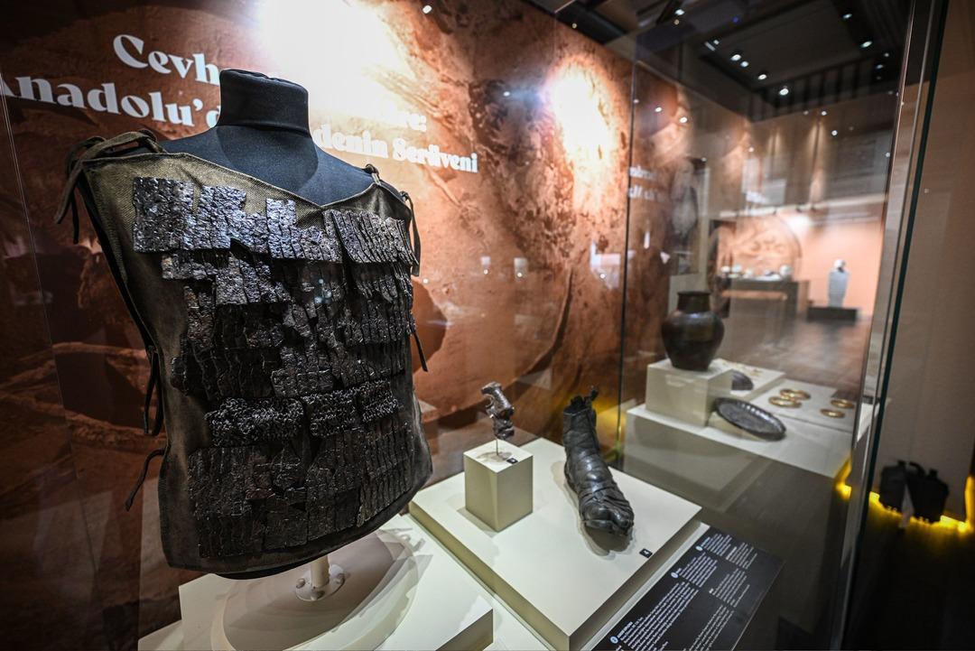 K&uuml;lt&uuml;rel mirasta rekor başarı: Bug&uuml;ne kadar 13 bin 448 eser yurtdışından T&uuml;rkiye&rsquo;ye iade edildi 12