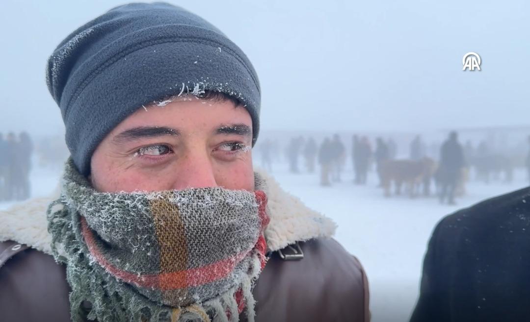Termometre bile dondu: -30,3 dereceyle en soğuk şehir! Dışarı &ccedil;ıkanın sa&ccedil;ı da kirpiği de donuyor 1