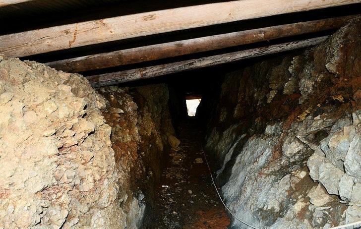 Afrin'de kaçıp bırakılan tüneller görüntülendi G1