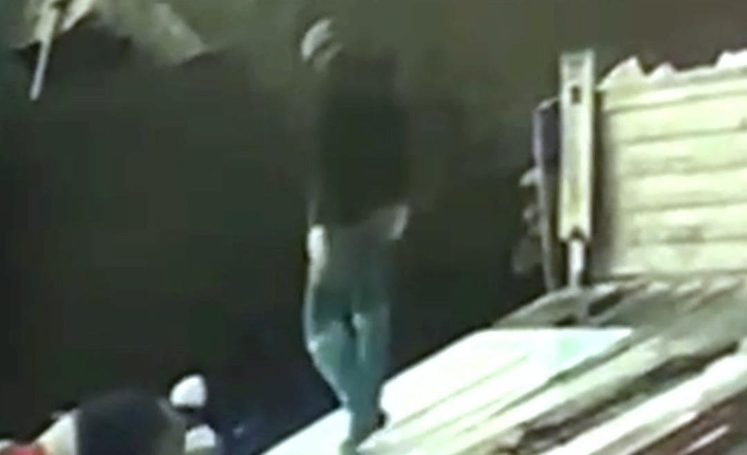 TIR ın dorsesinde dehşet anı: Çalışan işçiye yıldırım isabet etti! 1