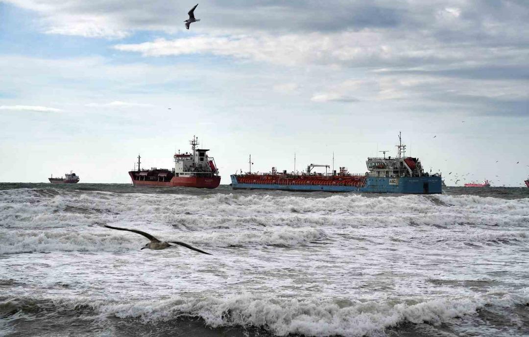 Son dakika | İstanbul açıklarında hareketlilik! 2 tankerden acil durum çağrısı 1