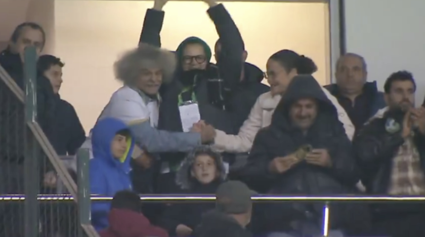 Futbol efsanesi Diyarbakır'daydı! Damadının ma&ccedil;ını izledi