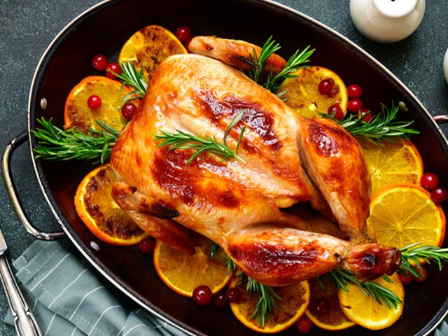 Denemeyen pişman! İ&ccedil; pilavlı portakallı fırın tavuk tarifi 