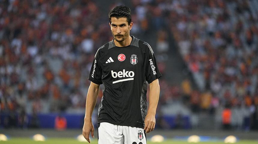 Beşiktaş'ta kadro dışı kalan Necip Uysal'dan emeklilik kararı!