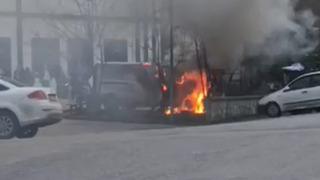 Şile'de seyir halindeki araç alev aldı