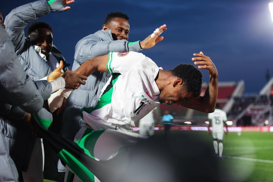 Onuachu nun gol&uuml;yle Nijerya Uganda karşısında &ouml;ne ge&ccedil;ti! Grup liderliğine koşuyorlar 5