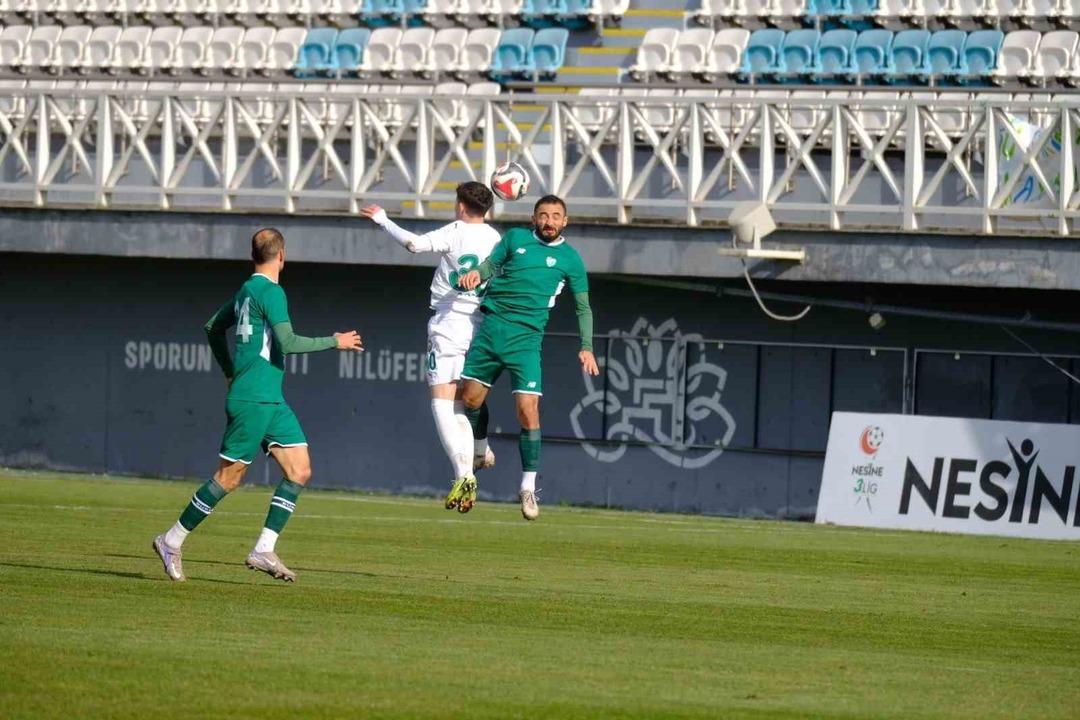 Bursaspor hazırlık ma&ccedil;ında Nil&uuml;fer FK&rsquo;yı 3-0&rsquo;la ge&ccedil;ti 3