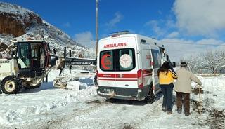 2 hasta sağlık ekiplerince hastaneye ulaştırıldı