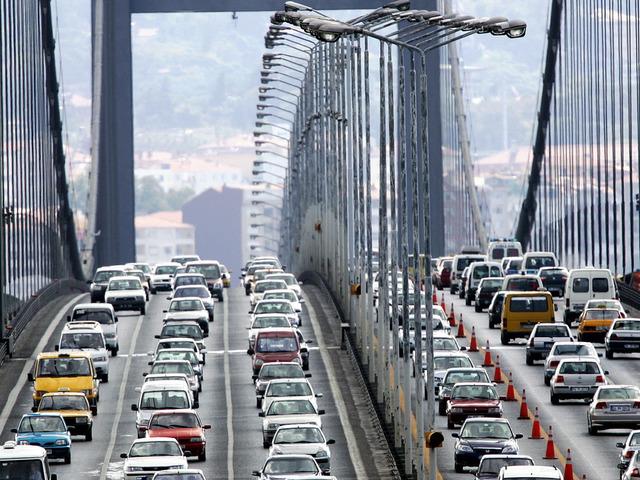 K&ouml;pr&uuml; ve otoyollara zam geldi! İşte yeni &uuml;cretler