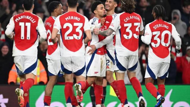 Arsenal şampiyonluğa adım adım! Tam 5 gol attılar: Dev seri sona erdi!
