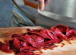 Kırmızı et indirimi sucuk ve pastırmaya yansımadı