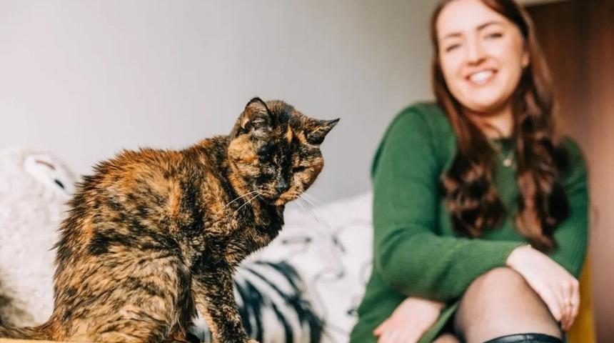 D&uuml;nyanın bilinen en yaşlı kedisi yeni yaşına girdi