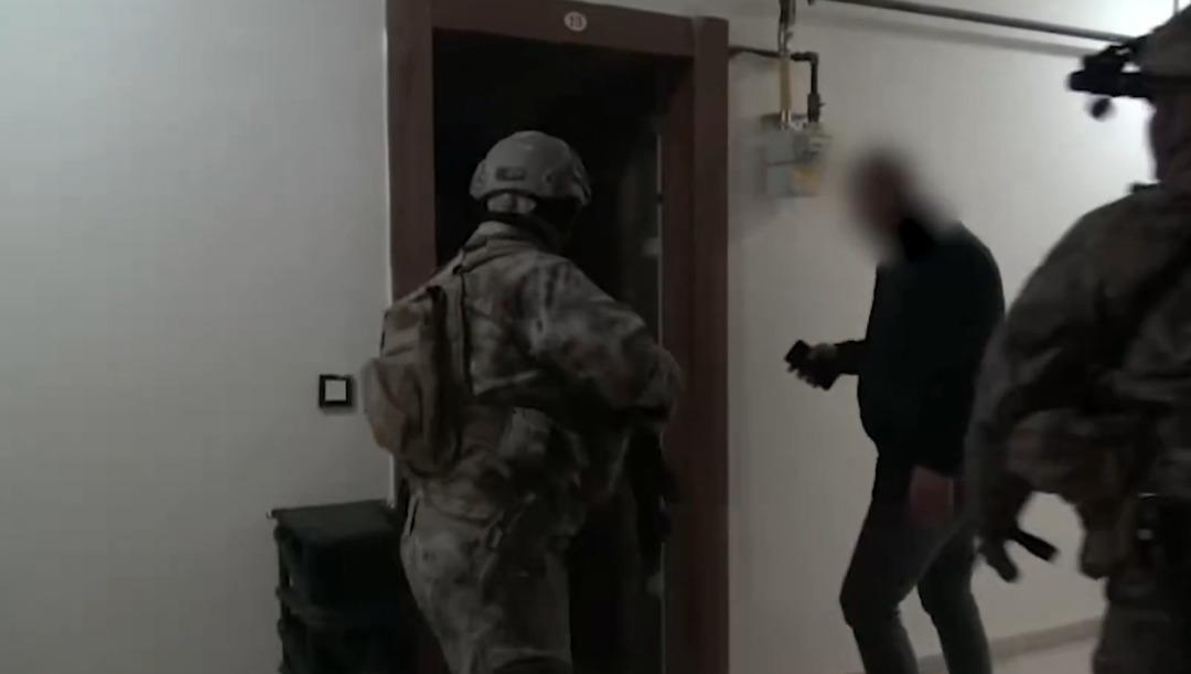 SON DAKİKA | 25 ilde DEAŞ operasyonu! 125 g&ouml;zaltı var 1