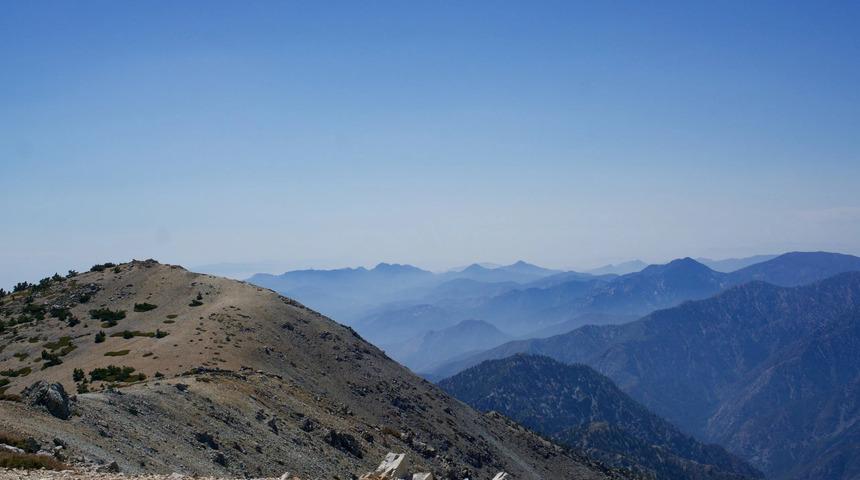 ABD&rsquo;de dağ y&uuml;r&uuml;y&uuml;ş&uuml;ne &ccedil;ıkan 3 kişi hayatını kaybetti