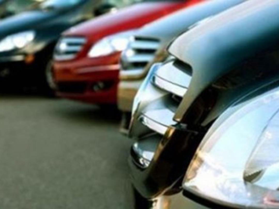 En az yakıt t&uuml;keten otomobil hangisi?