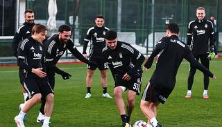 Beşiktaş'ın yıldızı resti &ccedil;ekti! 'F.Bah&ccedil;e'ye gitmek istiyorum'