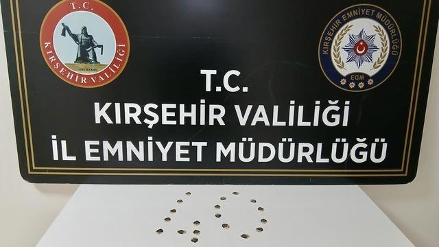 Kuyumcuya sahte altın satmaya çalıştı, tutuklandı