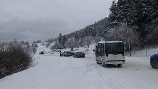 Son dakika: Yedig&ouml;ller Milli Parkı yolu buzlanma nedeniyle ulaşıma kapatıldı