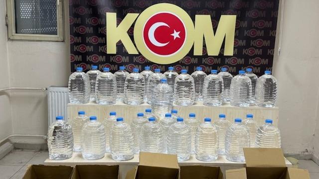İzmir'de sahte içki operasyonu! 5 şüpheli tutuklandı