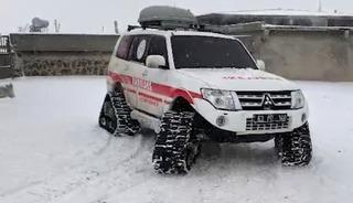 Şanlıurfa'da hastalar paletli ambulanslarla hastaneye ulaştırıldı