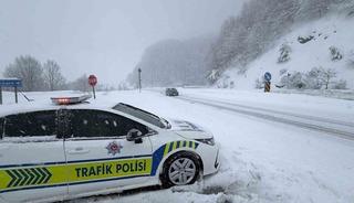 Bolu Dağı&rsquo;nda yoğun kar yağışı