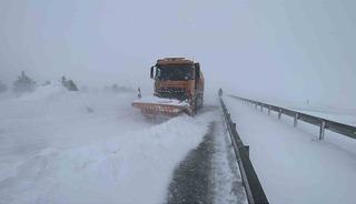 Sivas&rsquo;ın dışarı ile ulaşımı kesildi