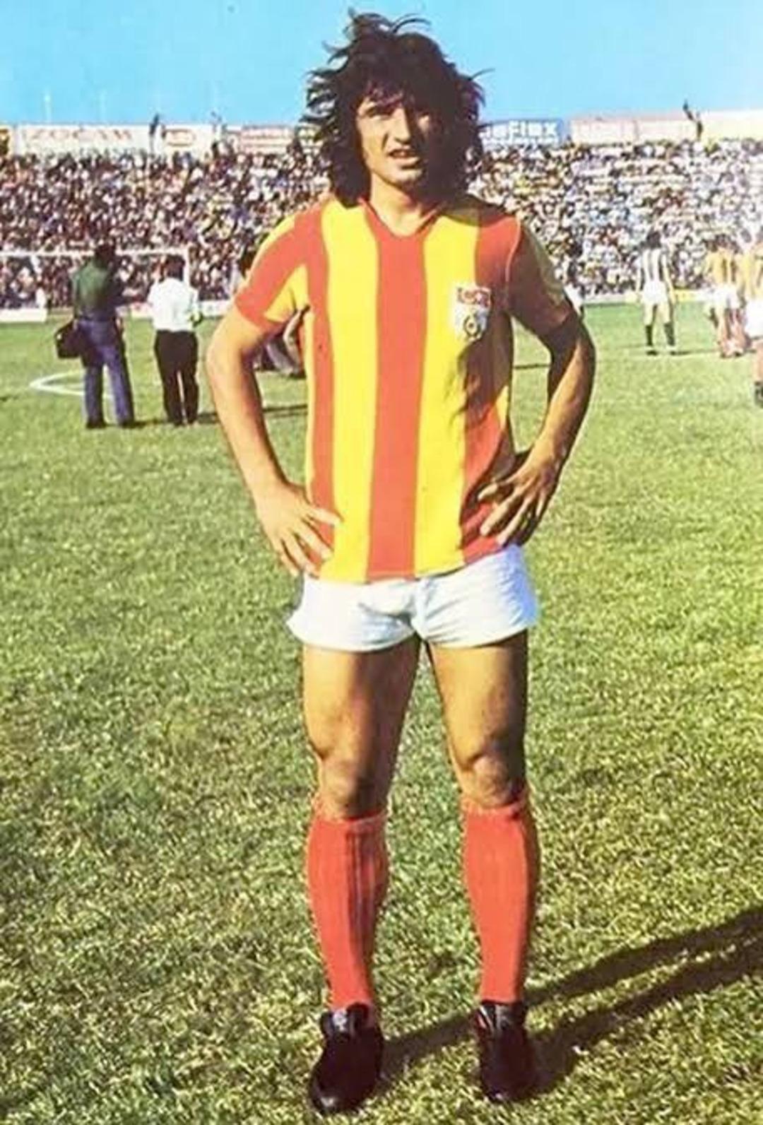 Galatasaray efsanesi G&ouml;kmen &Ouml;zdenak hayatını kaybetti 2