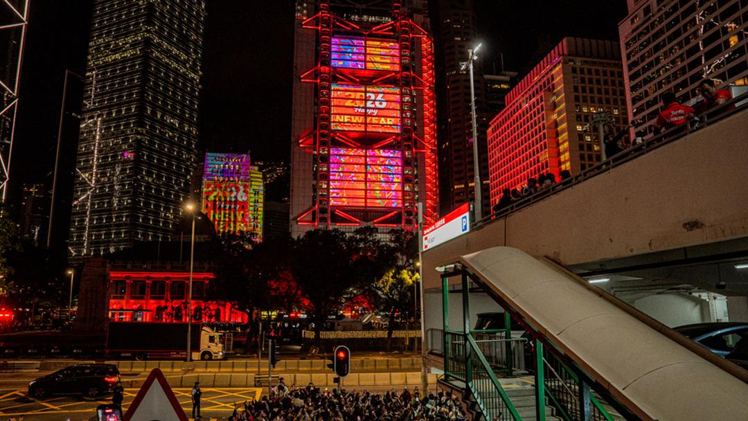 T&uuml;m d&uuml;nyada 2026 coşkusu! Kutlamalar başladı, sırayla merhaba diyorlar 6