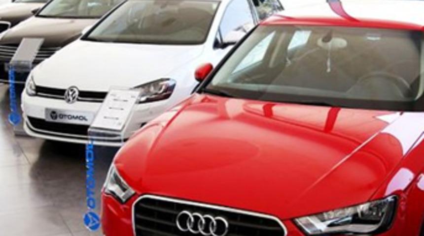 İkinci el araba fiyatları cep yakıyor