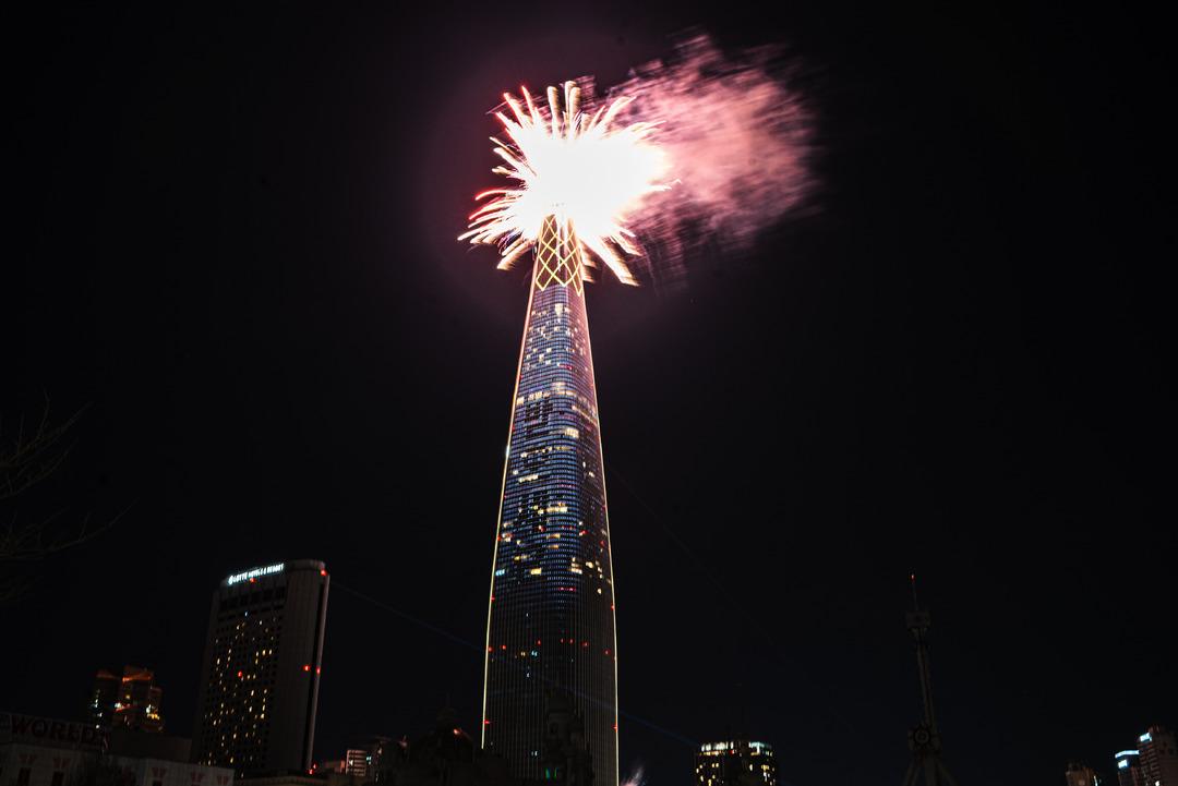 T&uuml;m d&uuml;nyada 2026 coşkusu! Kutlamalar başladı, sırayla merhaba diyorlar 5