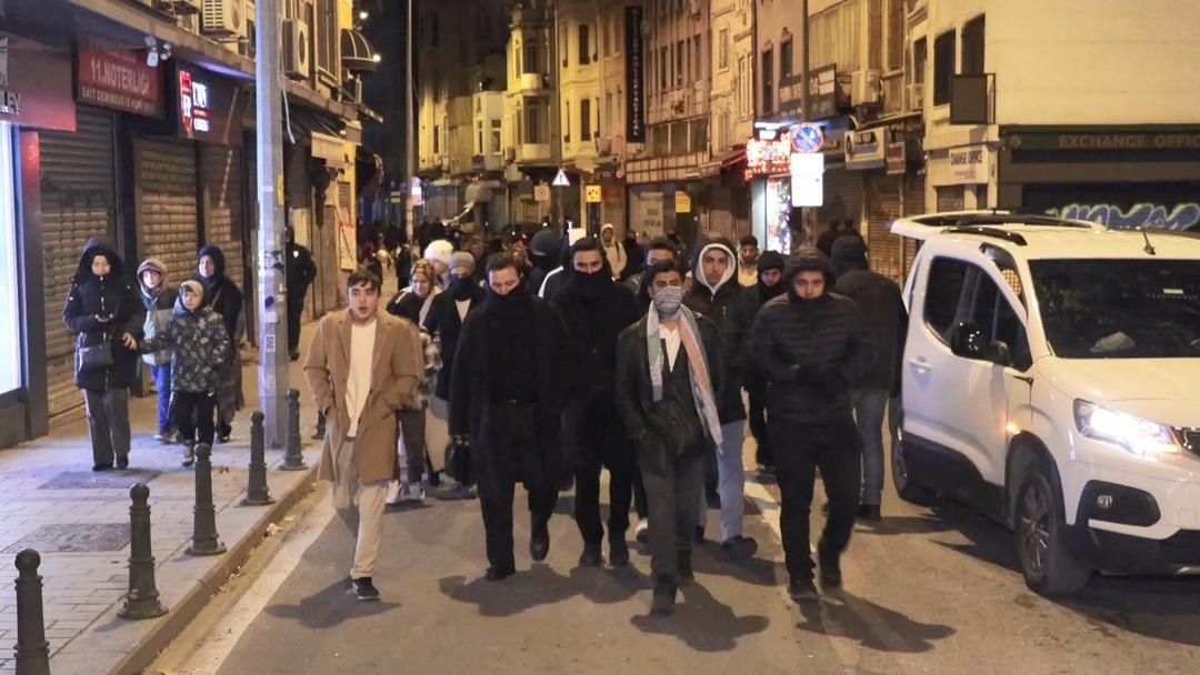 Filistin e destek i&ccedil;in on binlerce kişinin Galata K&ouml;pr&uuml;s&uuml; ne y&uuml;r&uuml;y&uuml;ş&uuml; başladı 5