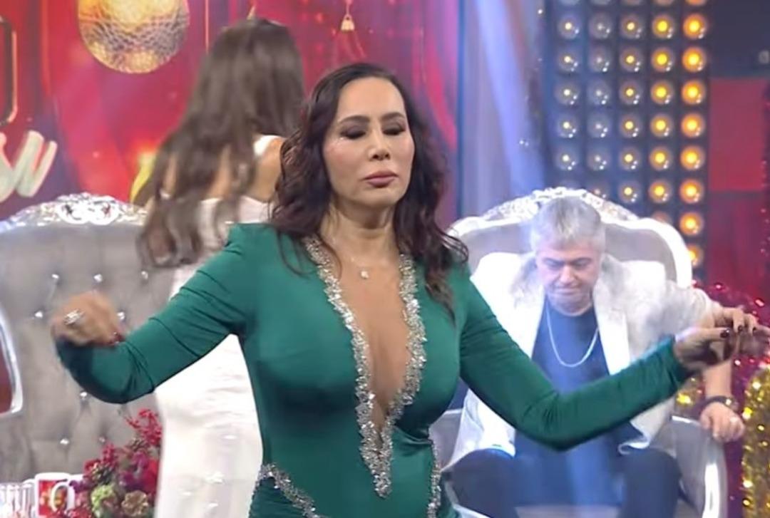 25 yıllık k&uuml;sl&uuml;k bitti! İbrahim Tatlıses ve Asena barıştı 1