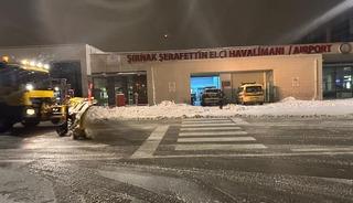 Şırnak Havalimanında 4 u&ccedil;ak seferi iptal edildi