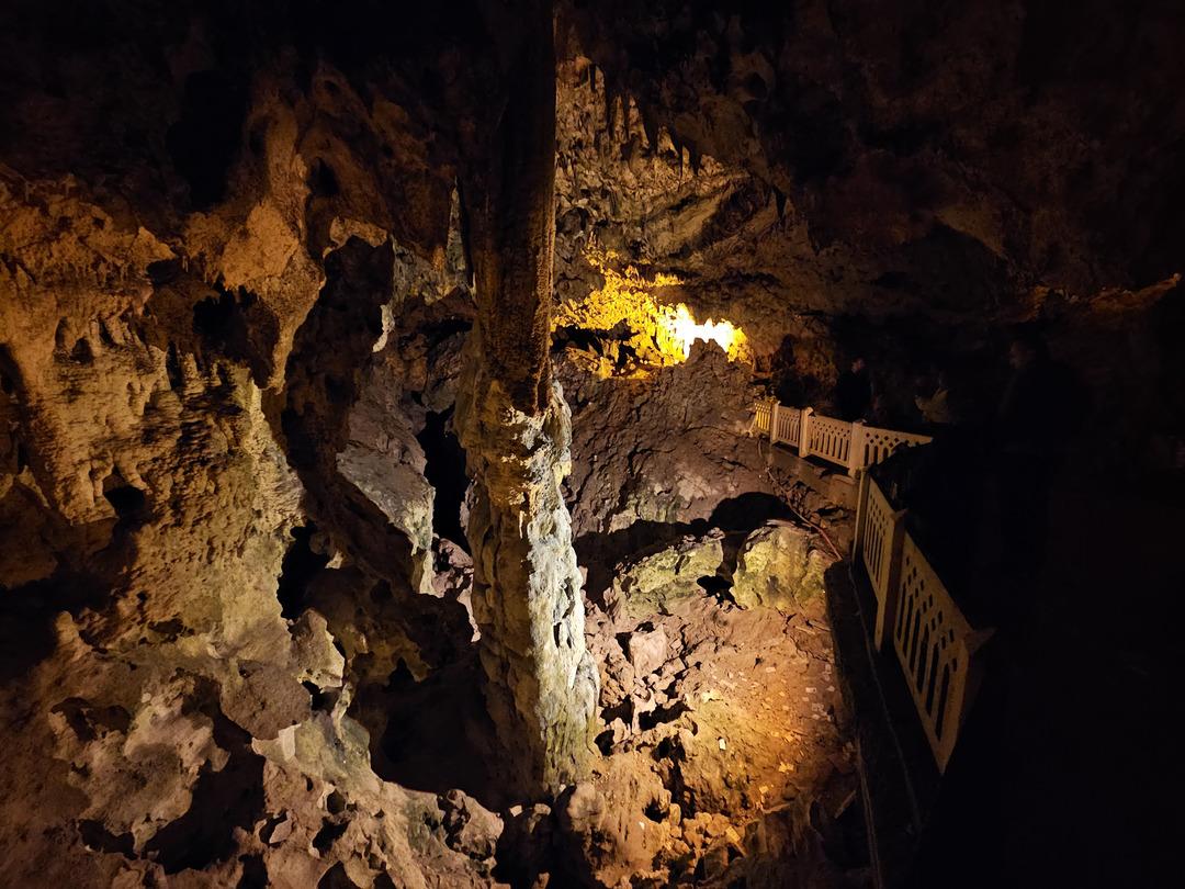 Turizme a&ccedil;ılan ilk  labirent mağara ! Efsanelerle anılan aşk iksiri: Artık kağıt para atılıyor 3