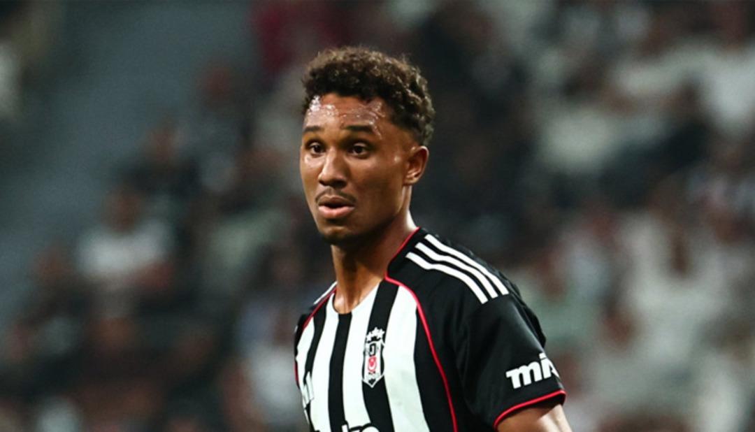 Sergen Yal&ccedil;ın Beşiktaş ta 4 oyuncunun biletini kesti! Yaprak d&ouml;k&uuml;m&uuml; başladı 2