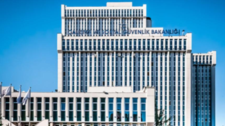 Flaş! Bakanlığa 100 kişi alınacak