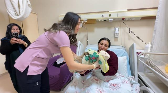 2026’nın ilk bebeği "Rojevin" oldu 5