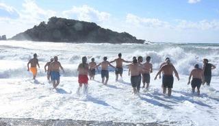 Mersin'de yeni yıl geleneği bozulmadı