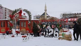 Kırşehir’de yeni yılın ilk günü meydan soğuk havaya teslim oldu